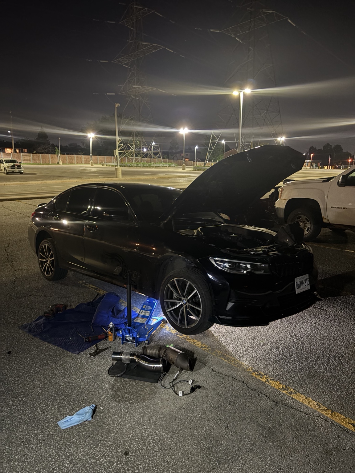 BMW mobile repair at night